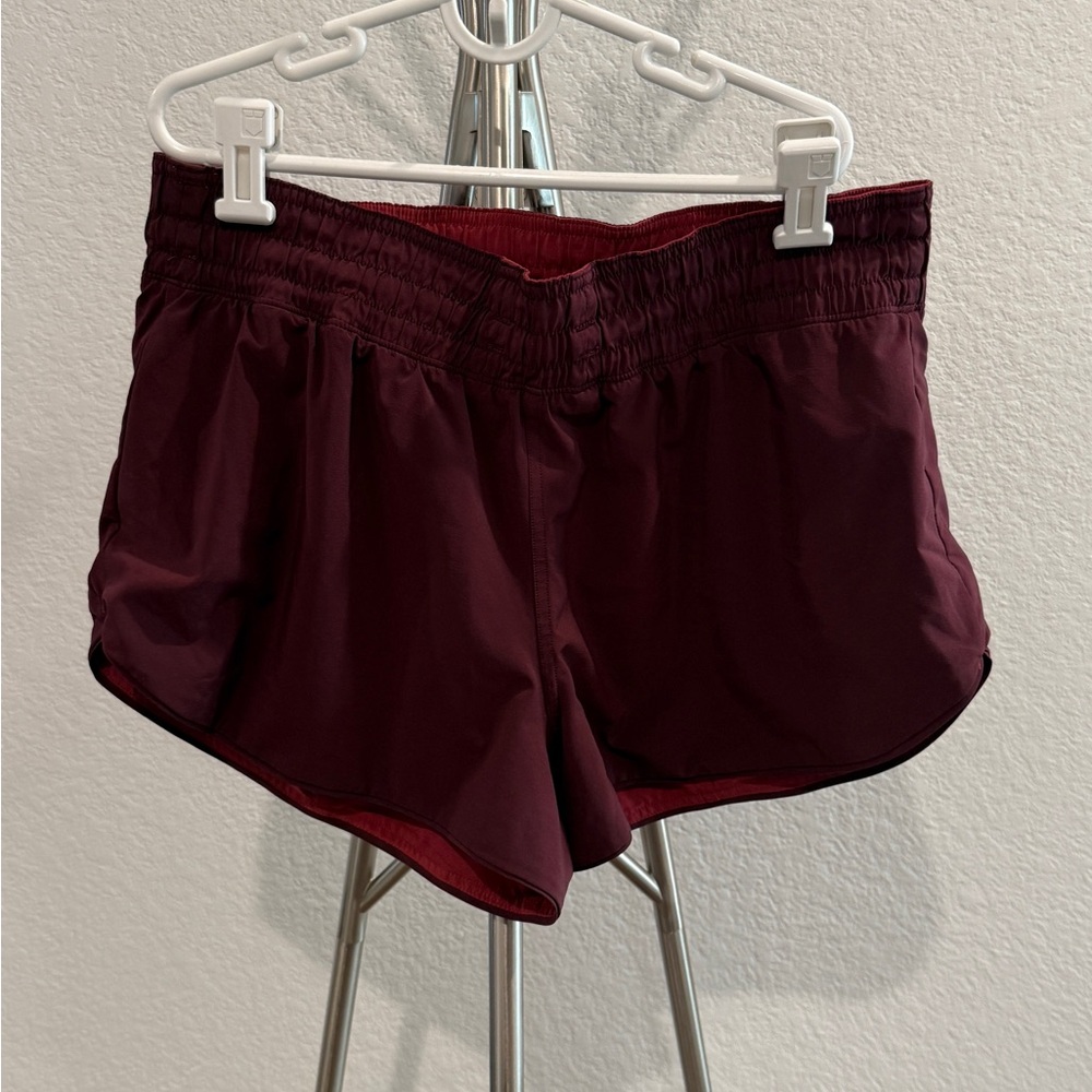 Lululemon Choose A Side reversible shorts